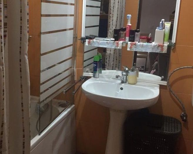 Apartament cu terasă generoasă – zona Petrom. - Poză 7