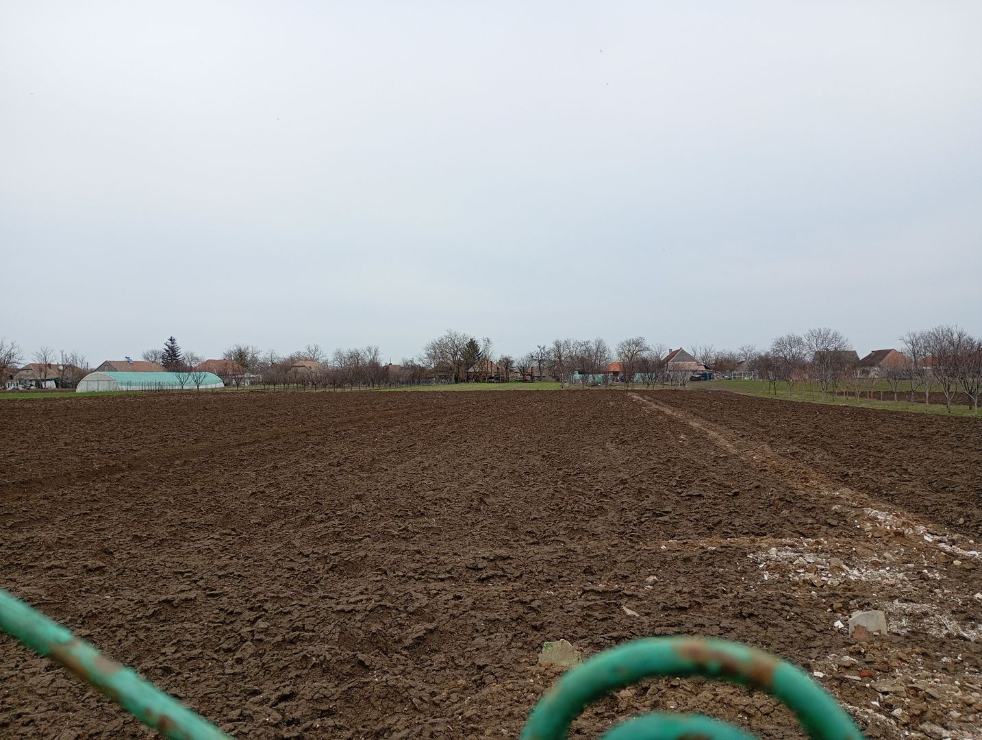 Casa Individuala Suprafete Generoase, Teren Mare, La Rosu - Poză 6