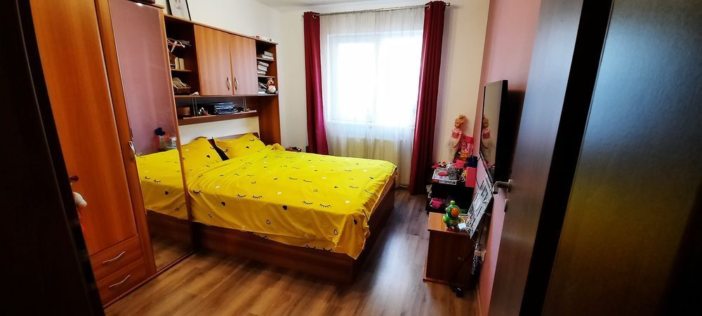 Vand apartament cu 2 camere NU GARSONIERA dubla si loc de parcare - Poză 3