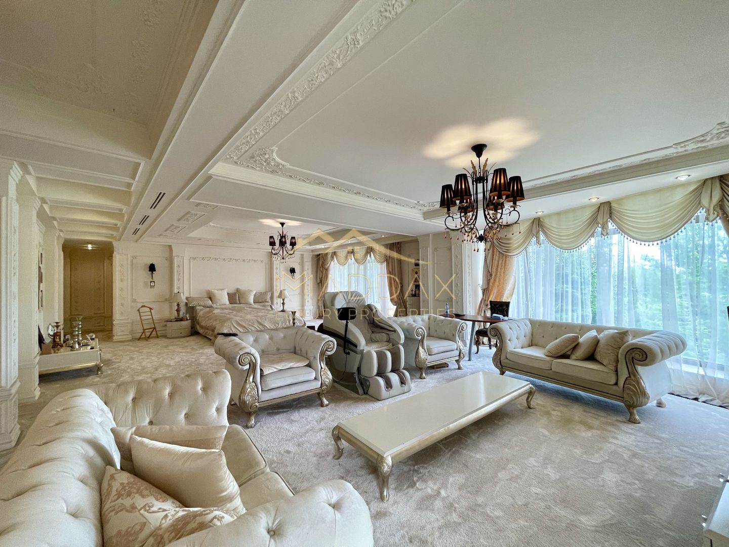 Impressive Villa *1500 SQM usable* 2613 SQM land / Open to the lake - Poză 32