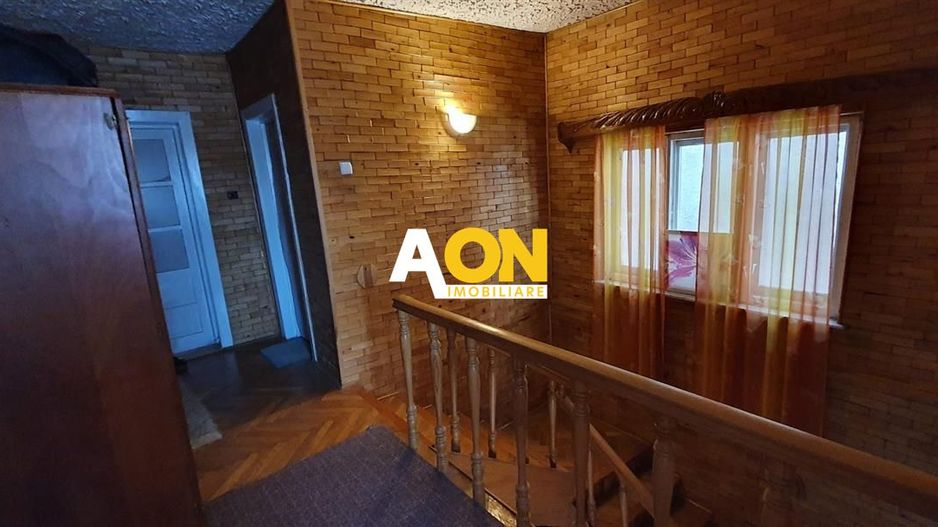Casa 5 camere, cu garaj, Cetate, pretabila pentru muncitori - Poză 9
