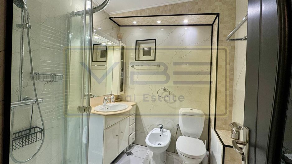 Apartament 3 camere modern Bulevardul Poitiers- Manastirea Cetatuia - Poză 14