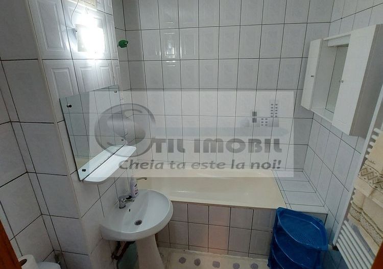 🏠 Apartament 3 camere – Nicolina, lângă Lidl (Prima stație)-450 Euro - Poză 8