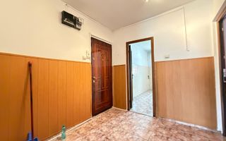 Apartament 3 camere, decomandat, etajul 3/4 - Cisnadie - Poză 5