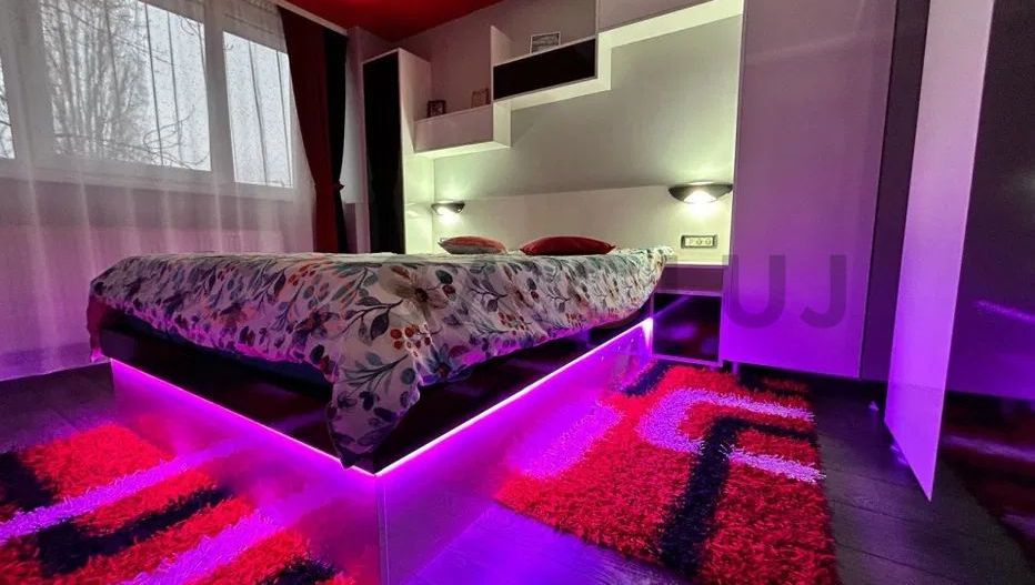 La cheie, cu doua balcoane, gata sa devina noul tau "acasa" - Poză 1