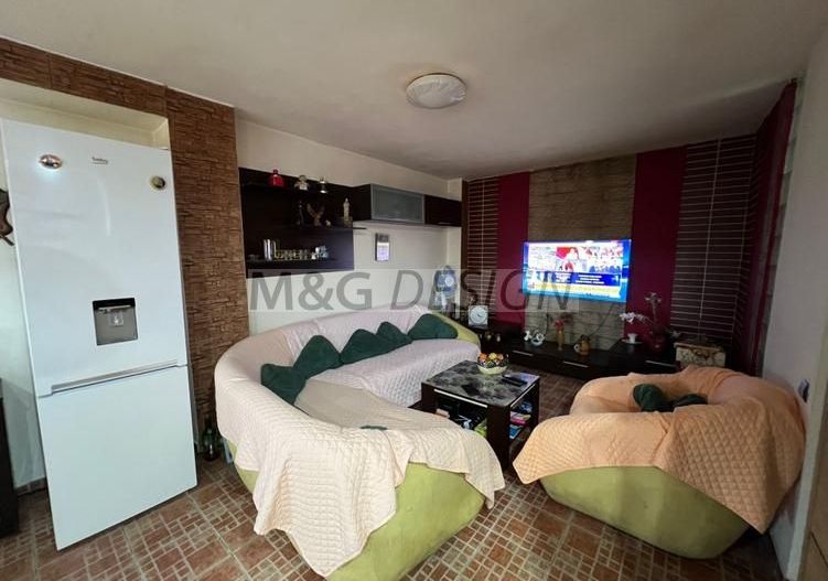 Apartament 3 camere Soarelui etaj 2 cu centrala - Poză 2