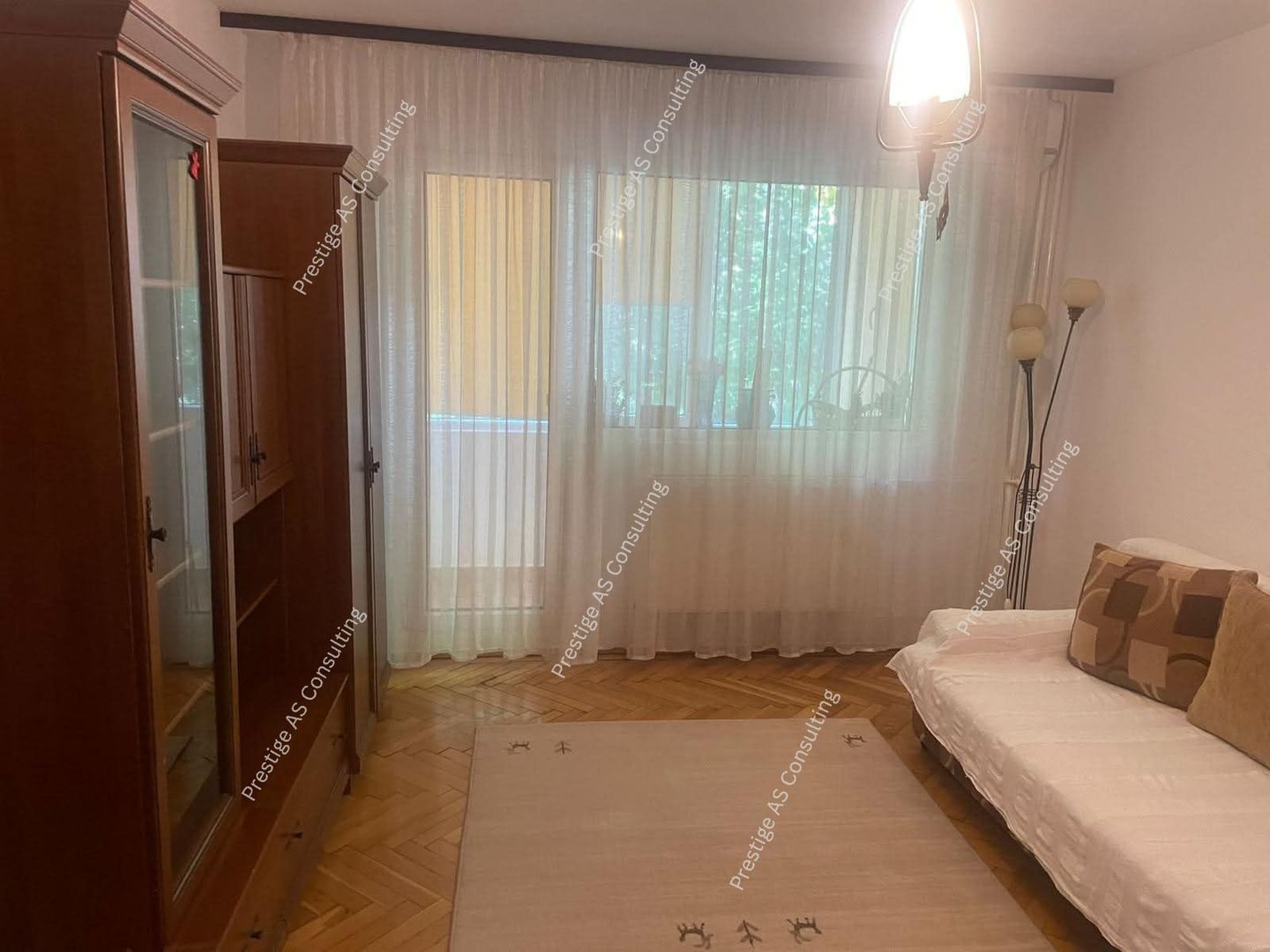 Apartament 3 Camere | Etaj 1 | Str Bucureti-Medicina - Poză 1