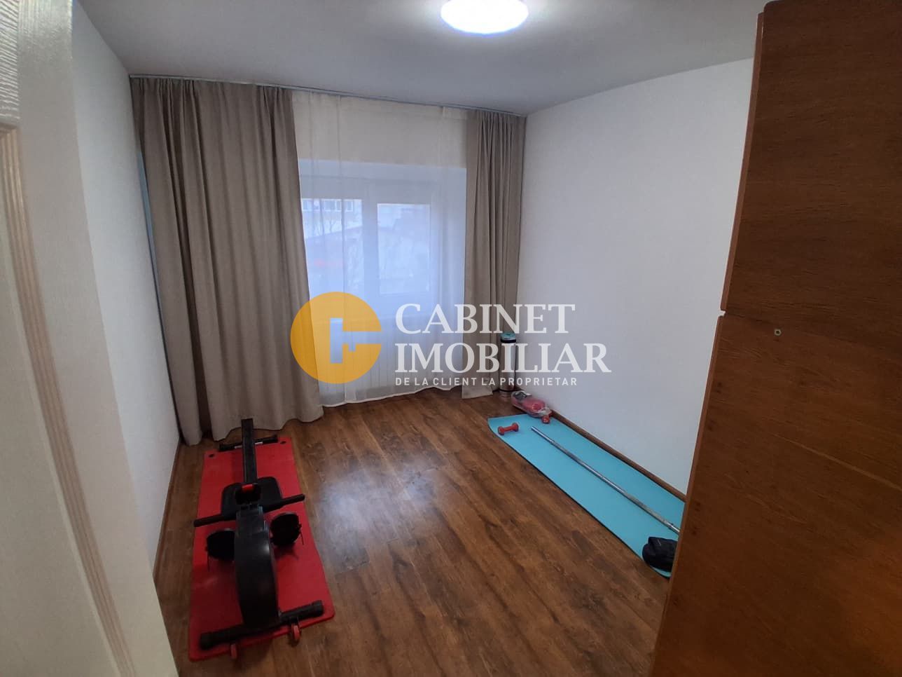 Apartament 4 camere,decomandat, Tomesti, Iasi - Poză 3
