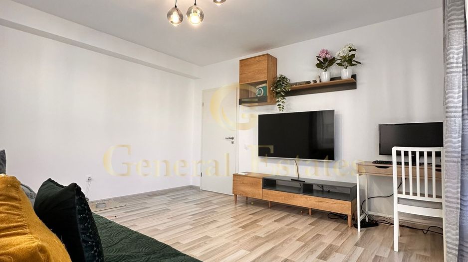 De vanzare apartament cu 3 camere | Sanpetru - Poză 2