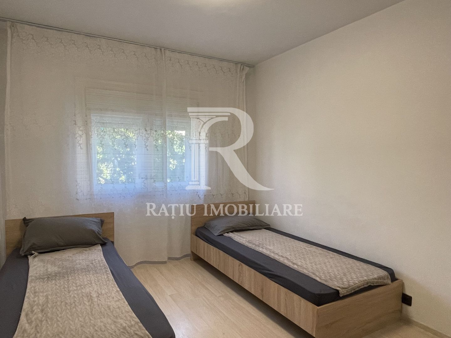 Apartament cu 3 camere | Echipe de muncitori | Rogerius | Oradea - Poză 9