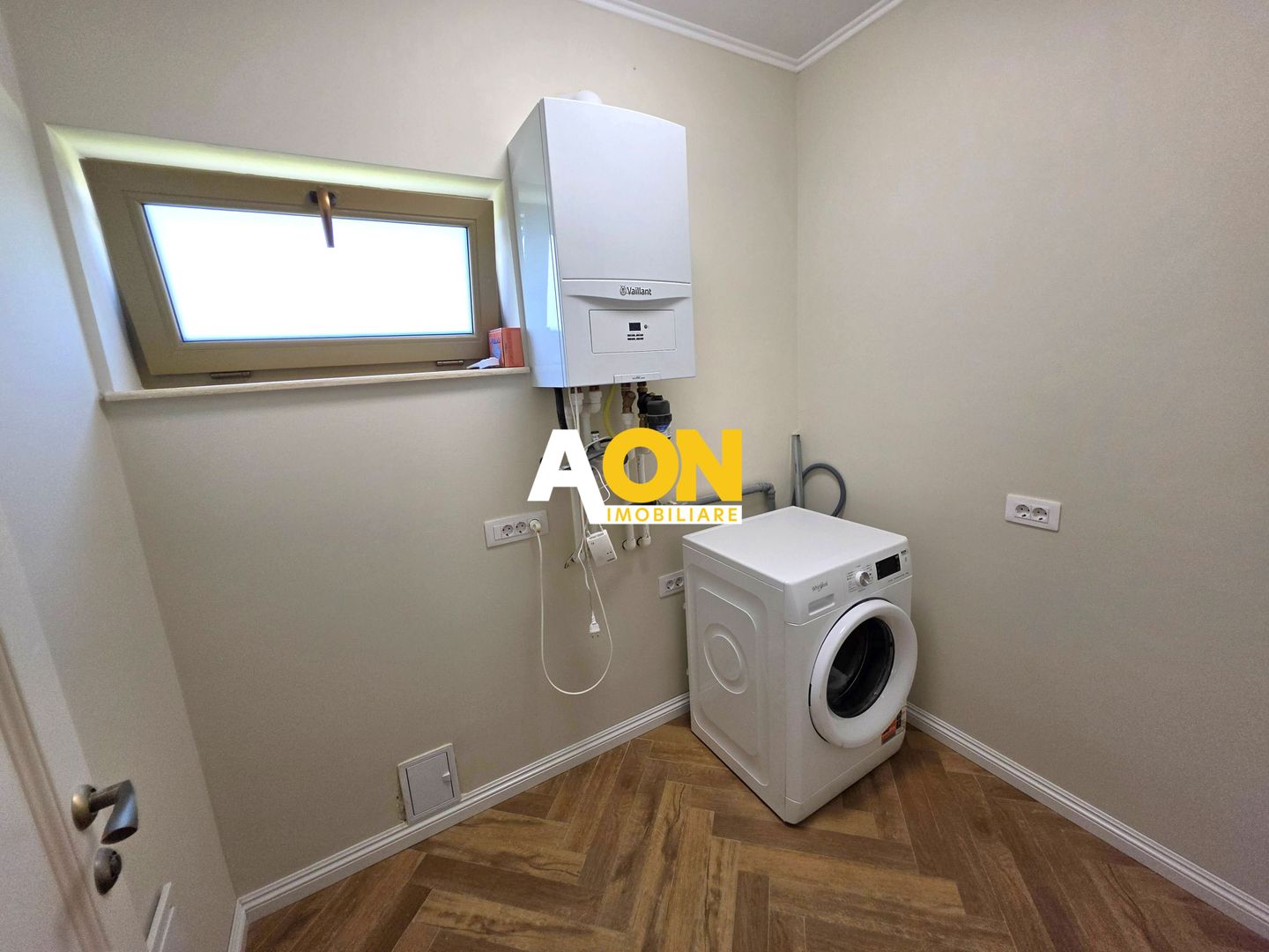 Casă nouă, 4 camere, mobilată, utilată, 418 mp teren, Micești - Poză 12