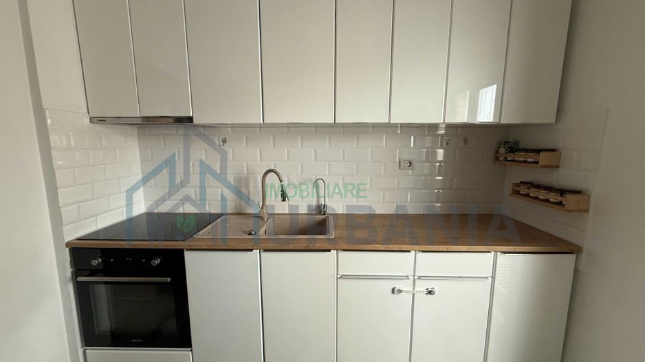 Apartament 3 camere decomandat, zona Nicolina, str. Orientului - Poză 3