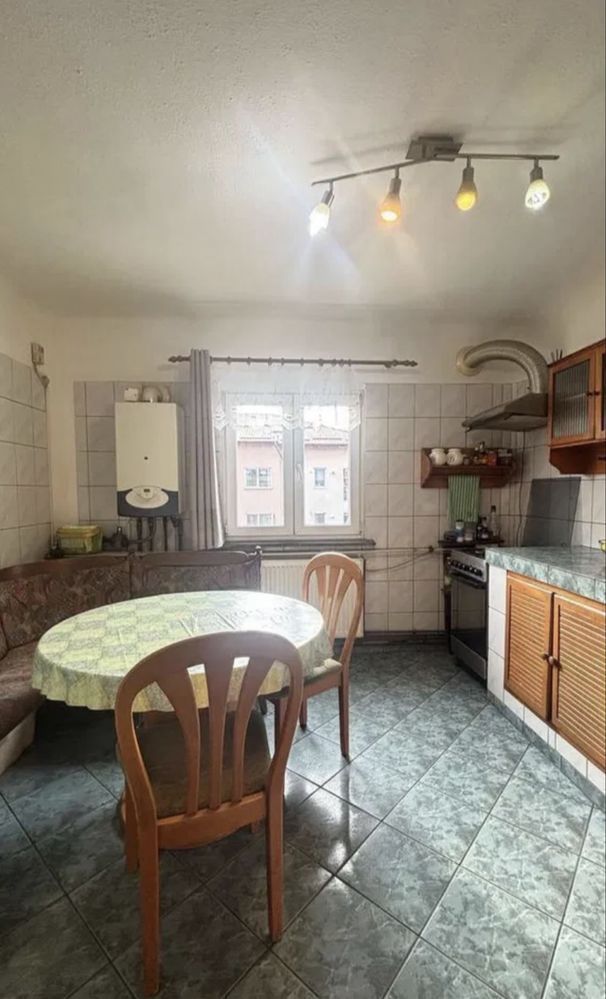 Apartament 4 camere decomandat 1 Mai Sara - Poză 1