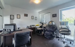 Clădire modernă, versatilă, cu terasă panoramică – locuință sau business - Poză 20