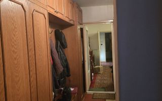 BRASADAS vinde ap 3 cam Micro 16 Etaj 2 din 4. - Poză 1