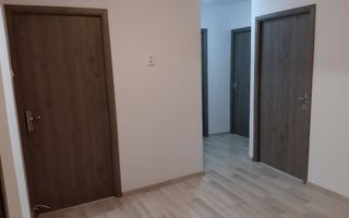Apartament cu 3 camere, 84mp, Zona Central - Poză 6