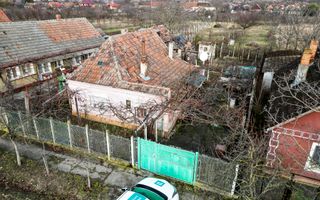 Casă modestă cu 3 camere în Ghioroc - Poză 8