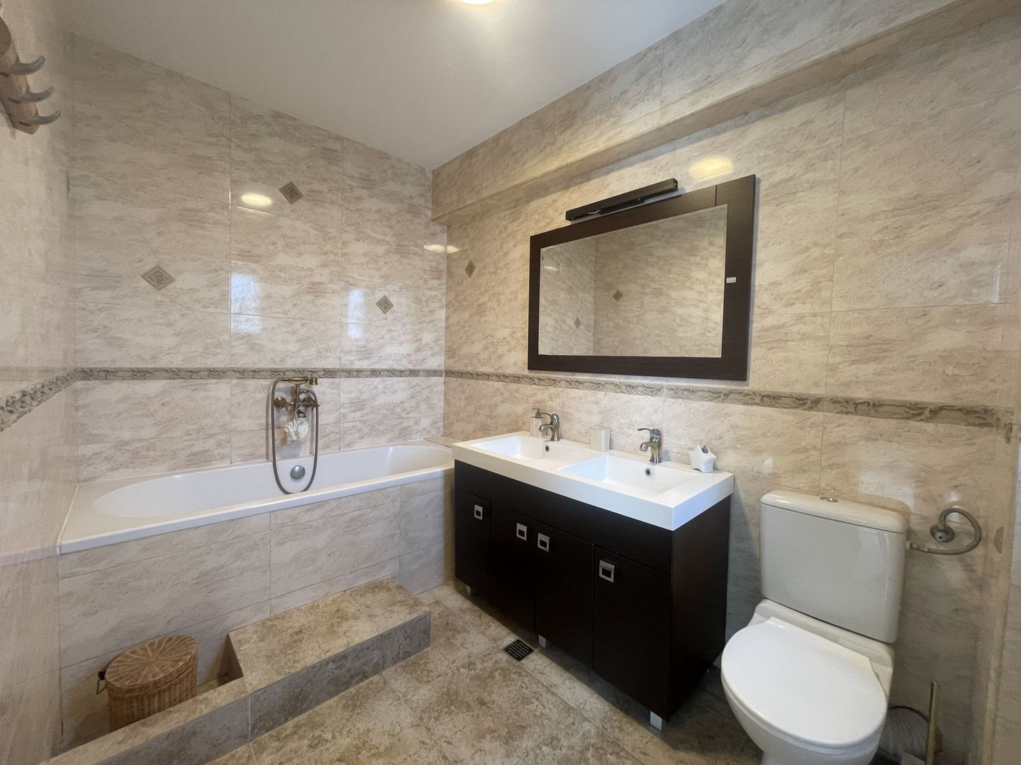 ANTIAERIANA - PENTHOUSE | Chirie 4 camere + 2 locuri de parcare - Poză 13