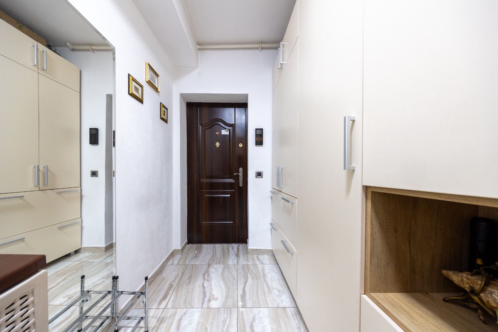 Apartament 3 camere, 82 mp+parcare si boxa-Isaran,Coresi - Poză 9