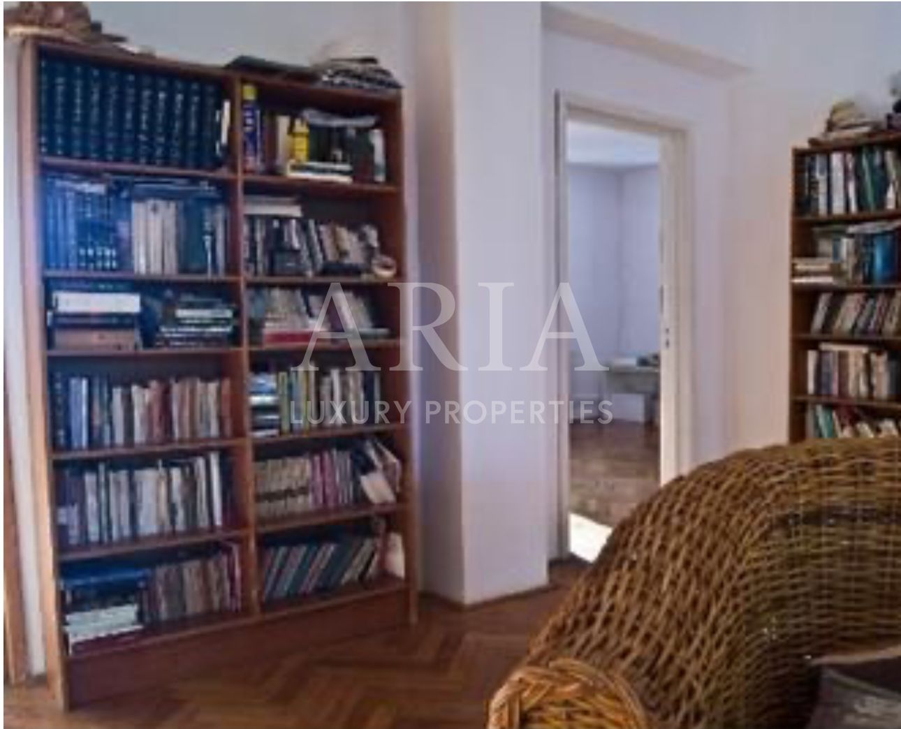 VILA SNAGOV | DESCHIDERE LA LAC - Poză 5