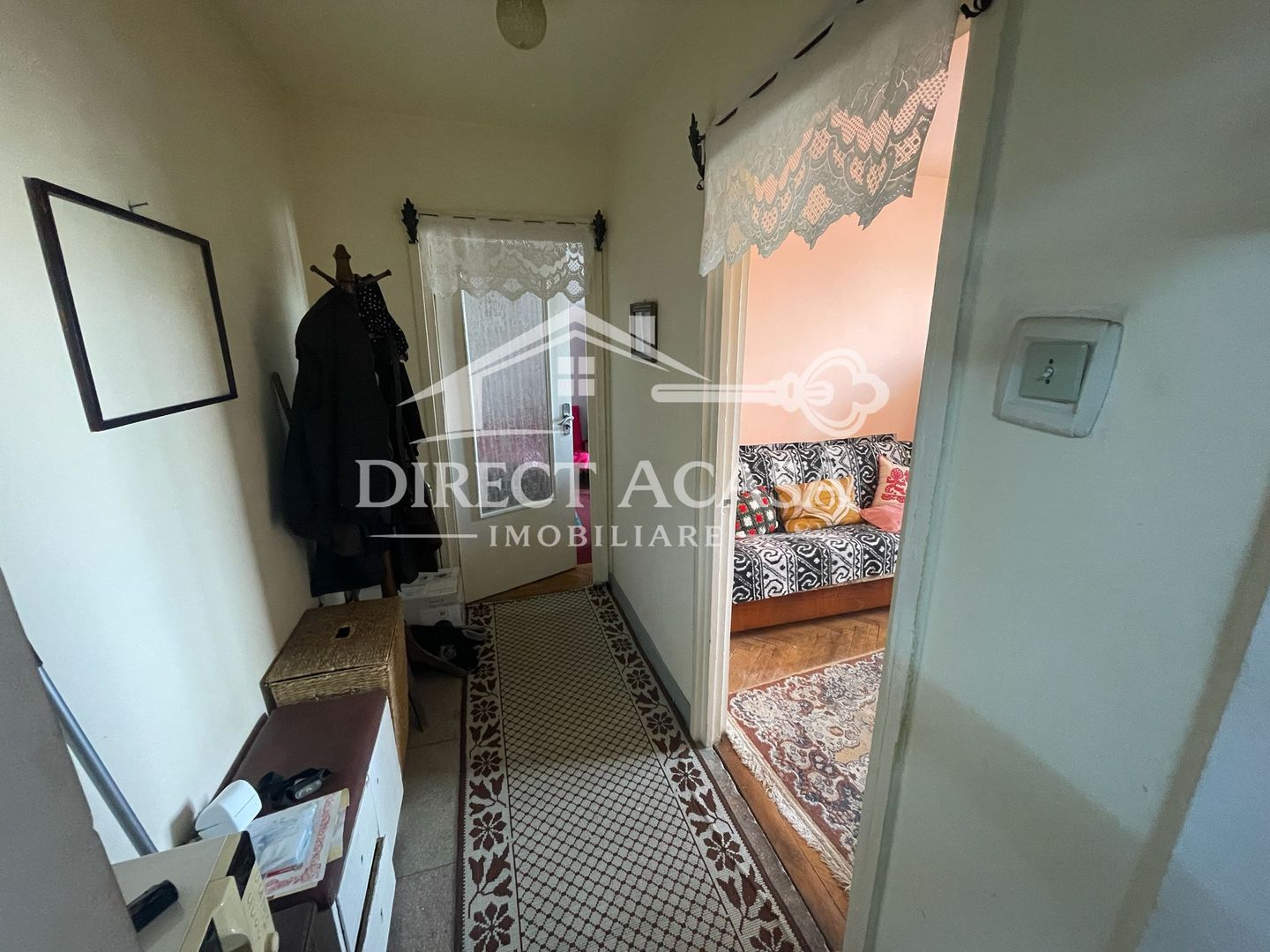 Apartament  cu 3 camere -Zona Dambu-B-dul 1848 - Poză 8