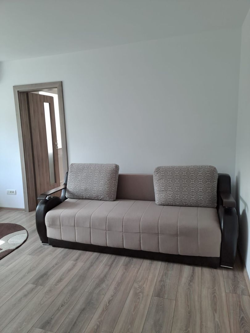 Inchiriez apartament 2 camere - Poză 4