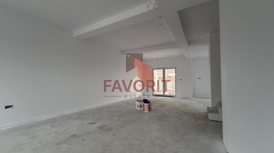 Duplex despartit | Inainte de Kaufland | Toate utilitatile | Curte amenajata - Poză 6