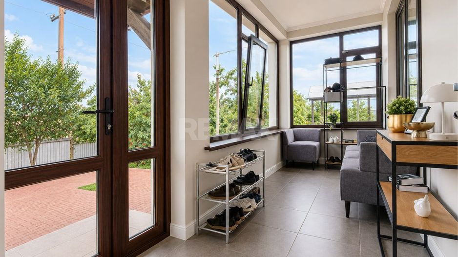 Casă 3 + Living, renovată | 17 ari | Panouri fotovoltaice | Pompă de căldură | Măgdăcești - Poză 2