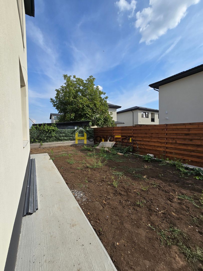 Vila finalizata, curte libera 185 mp,  loc de parcare, zona case - Poză 6