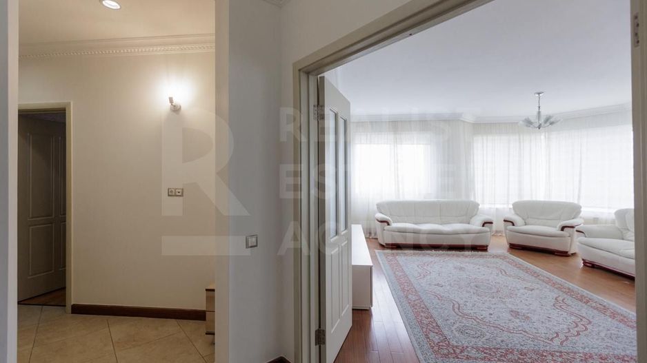 Chirie, apartament, 4 camere, str. Bucureşti, Centru - Poză 16