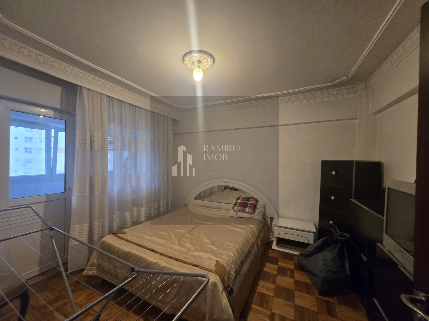 Apartament 104mp-utili 2bai centrala -an 1985 -Bd. Chisinau -Mega Mall - Poză 10