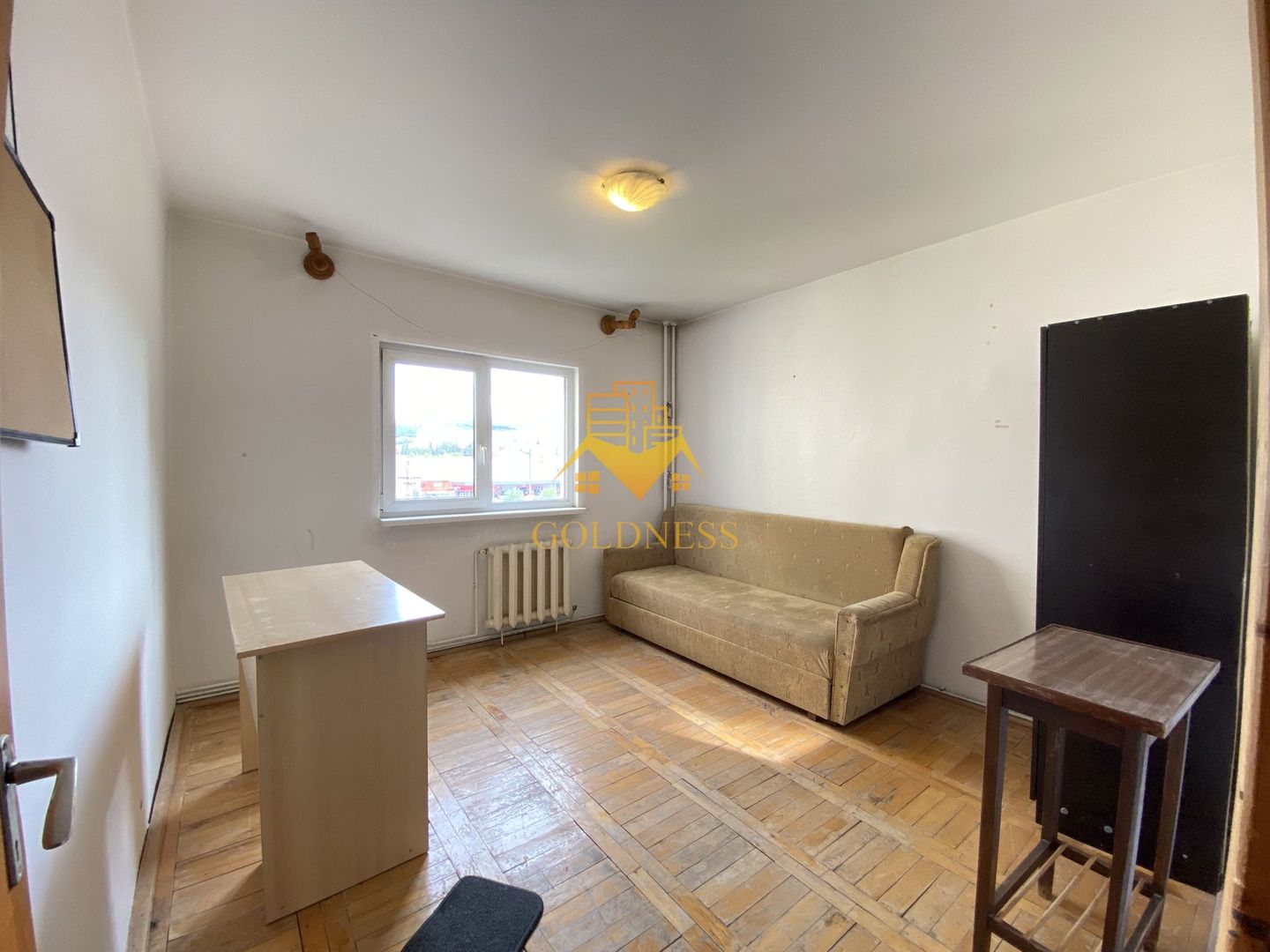 Apartament 3 camere decomandate etaj 2 Gradini Manastur zona Big Belly - Poză 2