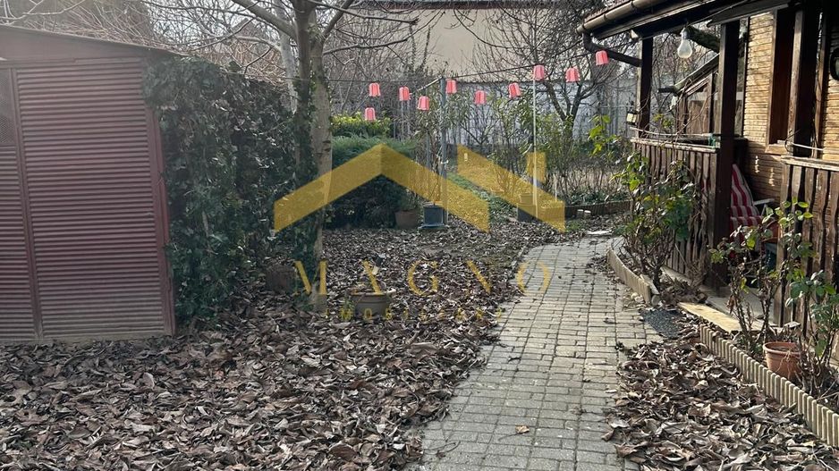 TEREN DE VANZARE CU CASA DE VACANTA IN ZONA MURESEL - Poză 4