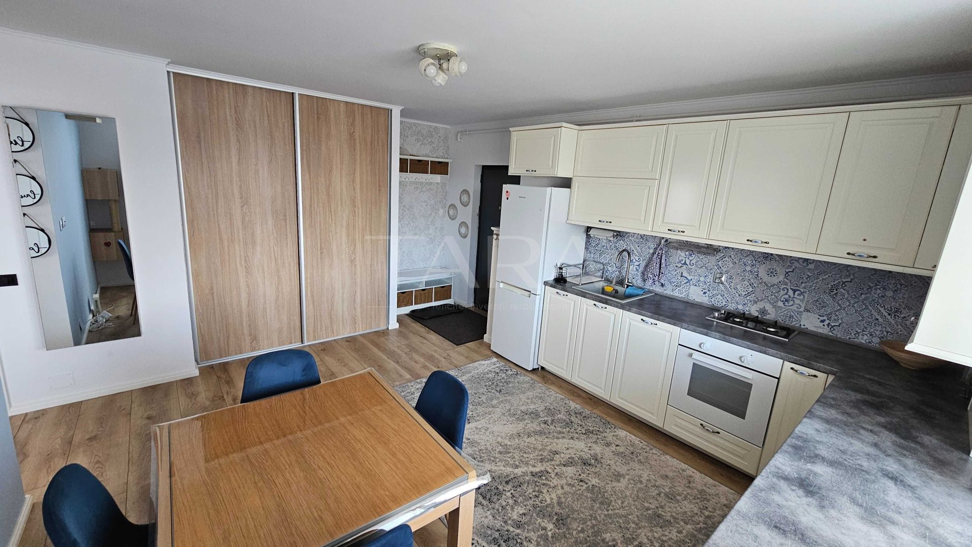 Apartament modern cu 3 camere, parcare și boxă incluse. - Poză 3