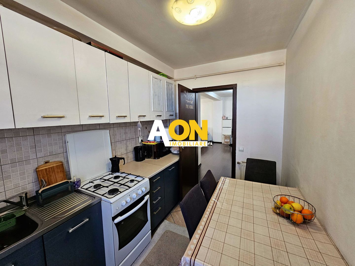 Apartament 2 camere, 55 mp utili, parter inalt, zona Stadion - Poză 4