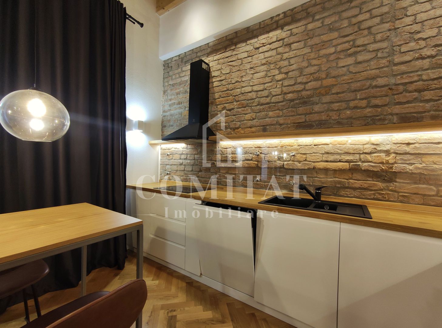 Apartament ultrafinisat în zona ultracentrală | Scară interioară - Poză 9