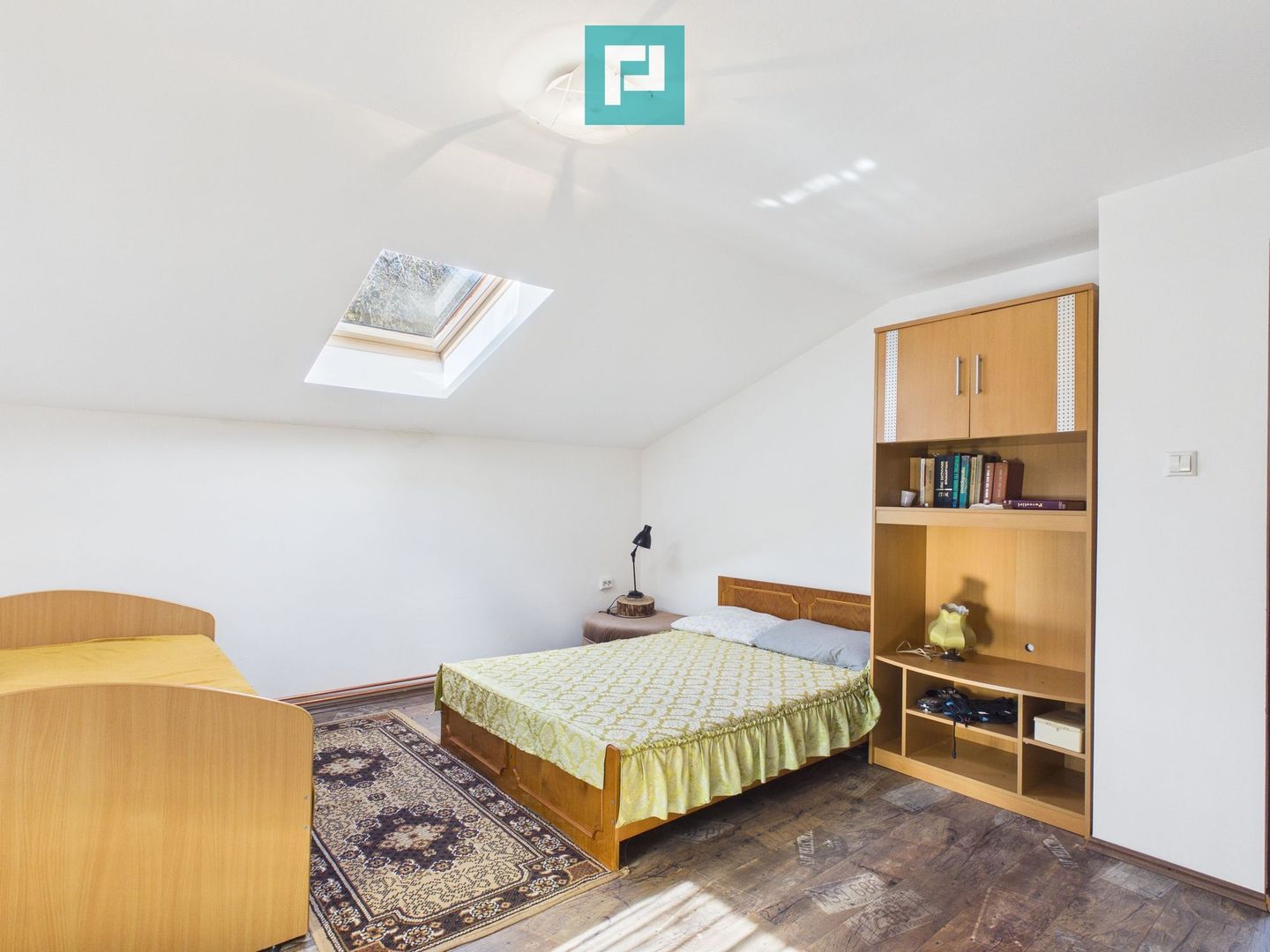 Cabană deosebită cu 4 camere în Căsoaia - Poză 9