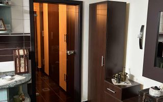 3 camere, decomandat | etaj 4 | centrala proprie | mobilat | zona excelenta - Poză 15