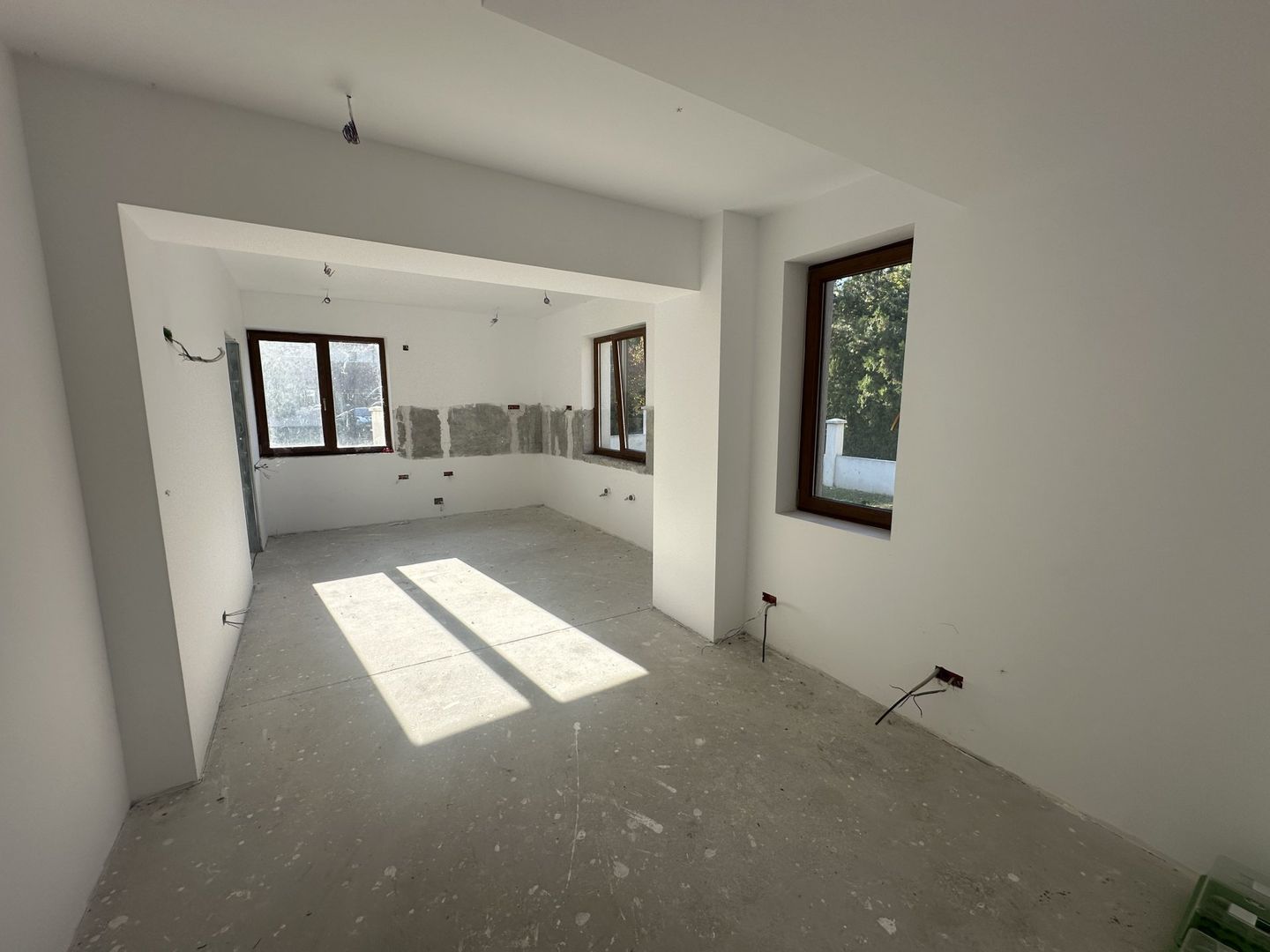 PARADISUL VERDE, VILA 507 MP, LOT 1.095 MP! - Poză 13