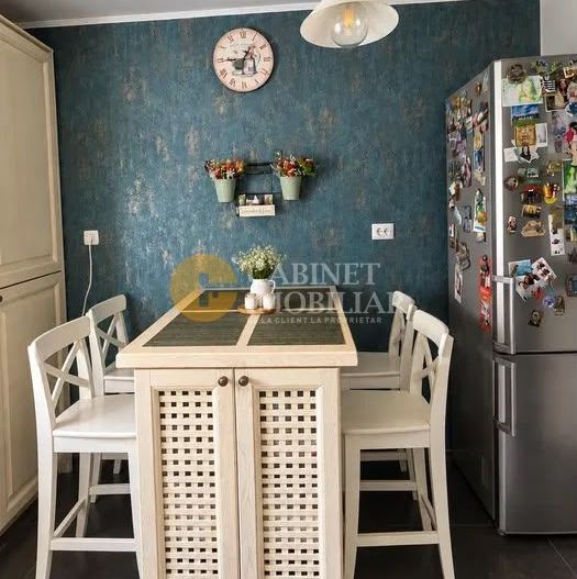 APARTAMENT 3 CAMERE - DECOMANDAT - TARGU CUCU - Poză 5