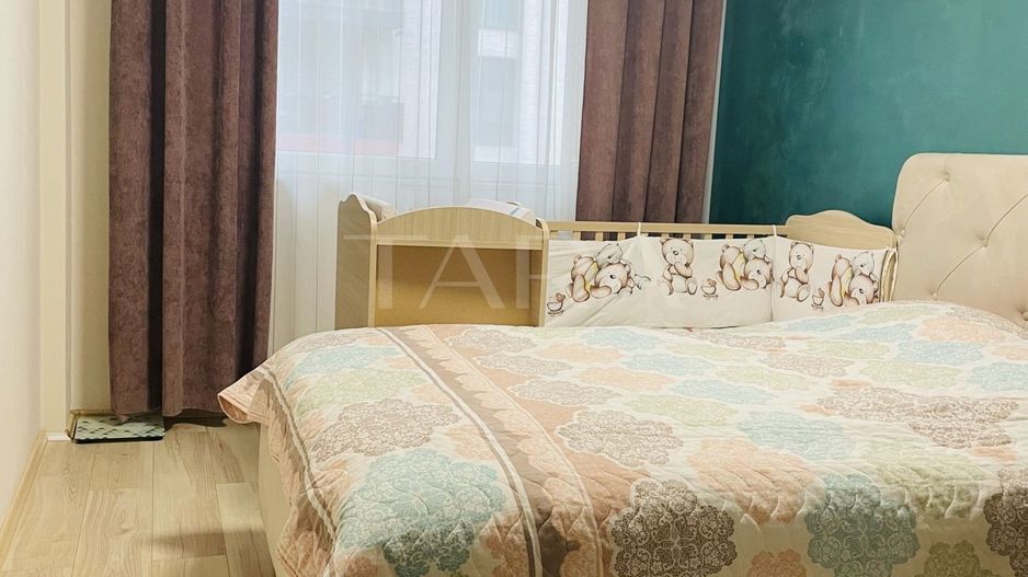 Apartament 2 camere, mobilat, parcare subterană, finisaje noi. - Poză 5
