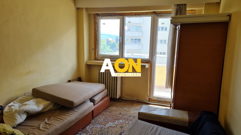Apartament 4 Camere, Etaj 3, Decomandat, Zona Parc Cetate - Poză 2