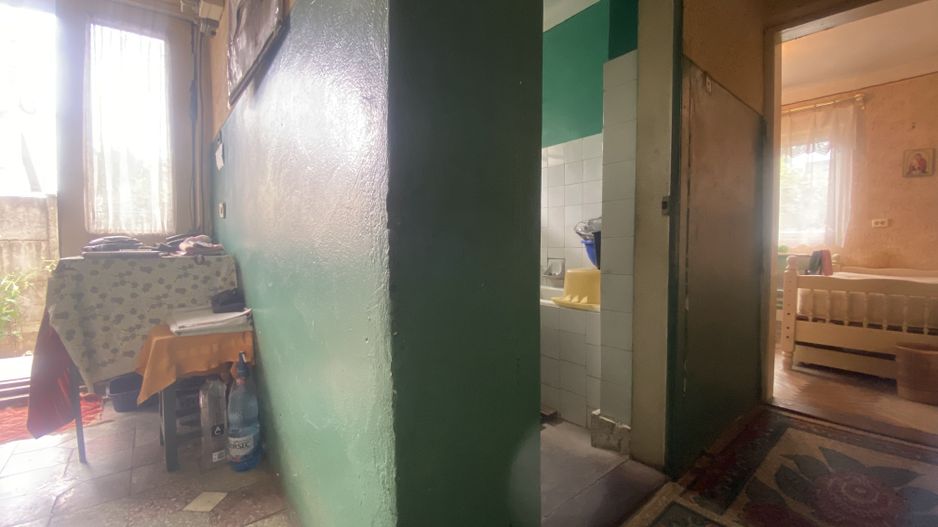Vanzare casa cu 6 camere in Targoviste - vizavi de Colegiul Carabella - Poză 11