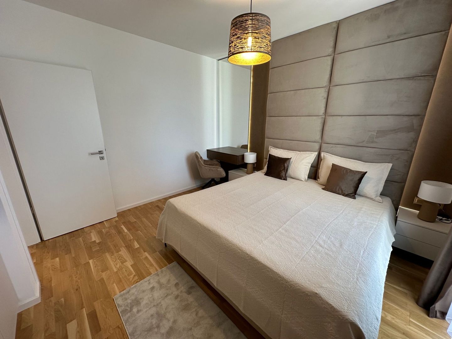 Apartament la ISHO cu loc de parcare și boxa - Poză 20