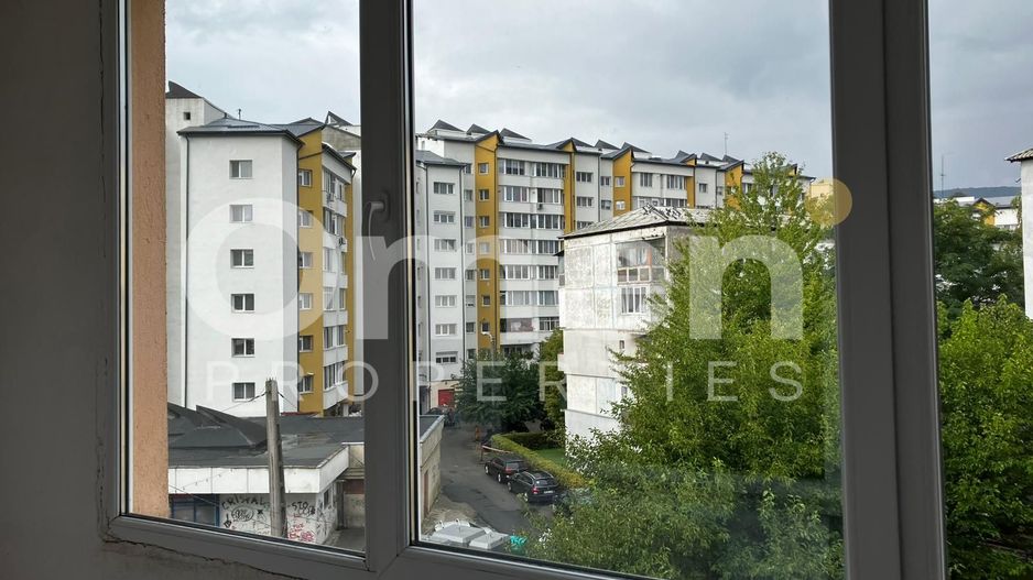 Apartament 3 camere decomandate si 2 bai, etaj intermediar - Poză 10