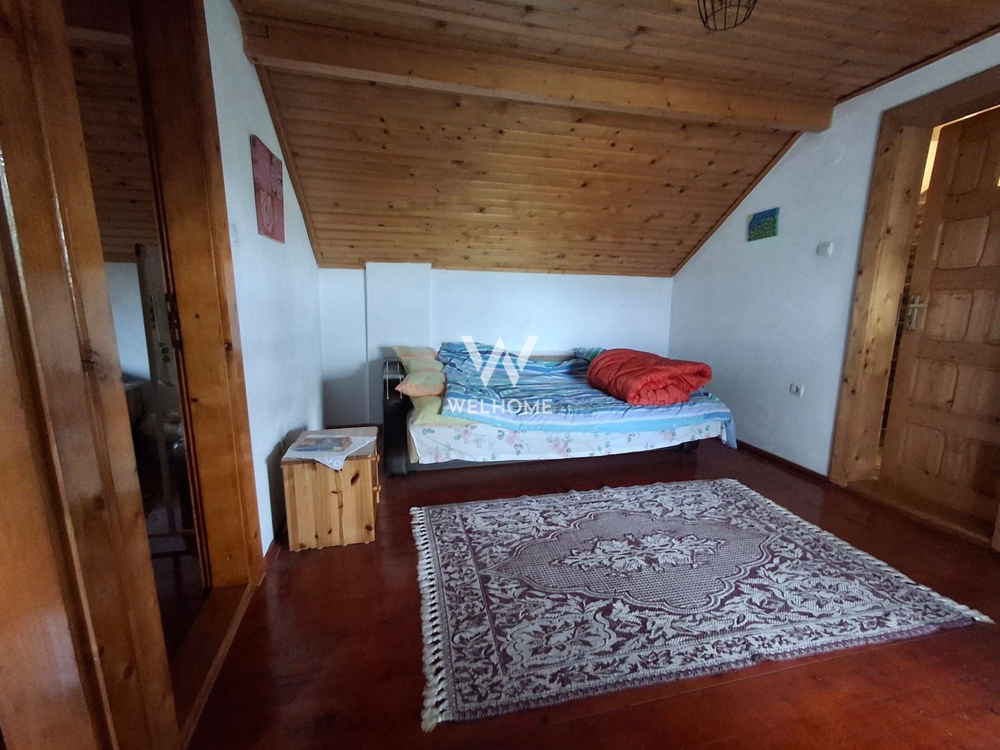 Casa de vanzare cu teren generos in Tocile, Sibiu - Poză 7