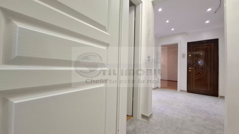 Liber, apartament 2 camere, 53 mp, Nicolina - Belvedere, baie cu geam - Poză 14