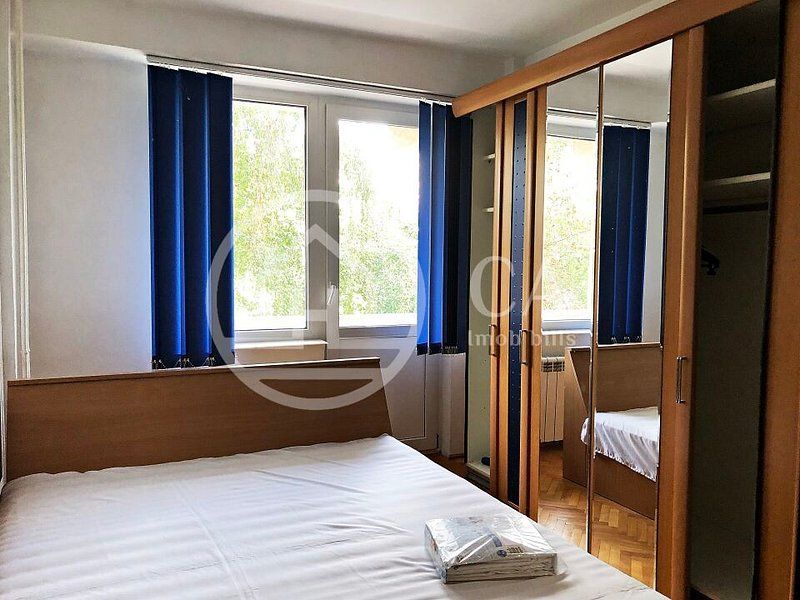 Apartament cu 3 camere de vanzare in zona Centrala, Oradea - Poză 7