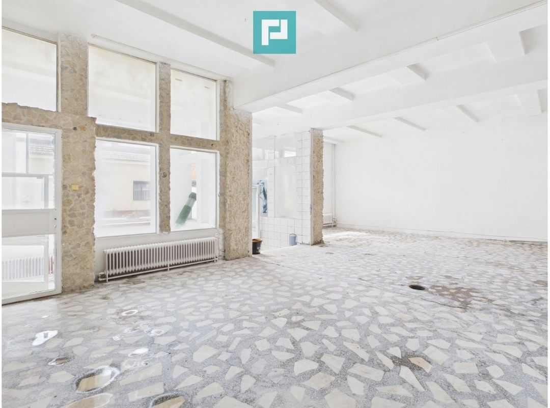 Spațiu comercial vitrat-central ARAD 250 mp utili - Poză 6