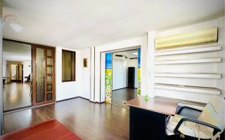 Apartament luxos spatios, centru,pet friendly, echipat + loc parcare - Poză 4
